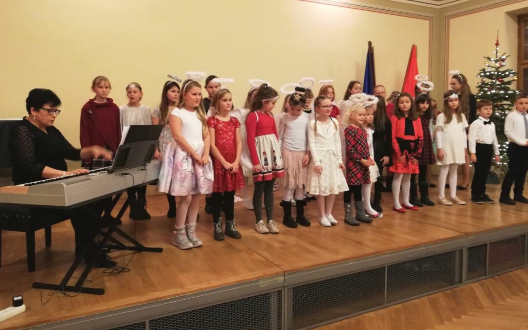 Vánoční vystoupení pěveckého sboru Broučci